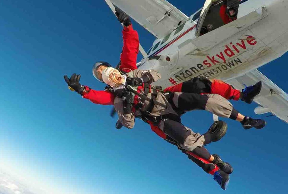 Prendre de la Hauteur : Un Avis Palpitant sur les Aventures de Saut en Parachute avec Tour Afrique Orientale 2025