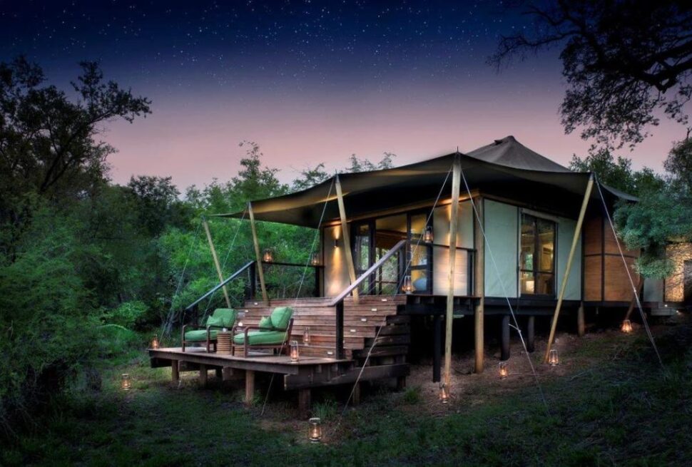 Partir en safari au Kenya ne doit pas forcément coûter une fortune. Avec une bonne planification et des choix avisés, vous pouvez vivre une expérience incroyable au cœur de la nature sauvage sans compromettre votre budget.