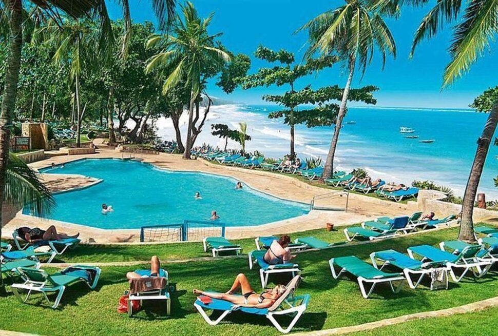 Expériences Inoubliables à Inclure dans Votre Itinéraire Safari et Plage au Kenya en 2025