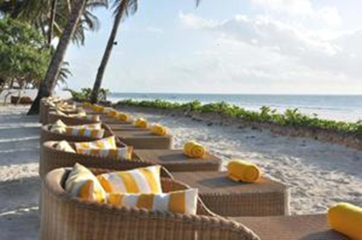 Découvrez les meilleures destinations safari et plage en Afrique de l'Est : Kenya, Tanzanie, Ouganda, Zanzibar... des aventures inoubliables vous attendent.
