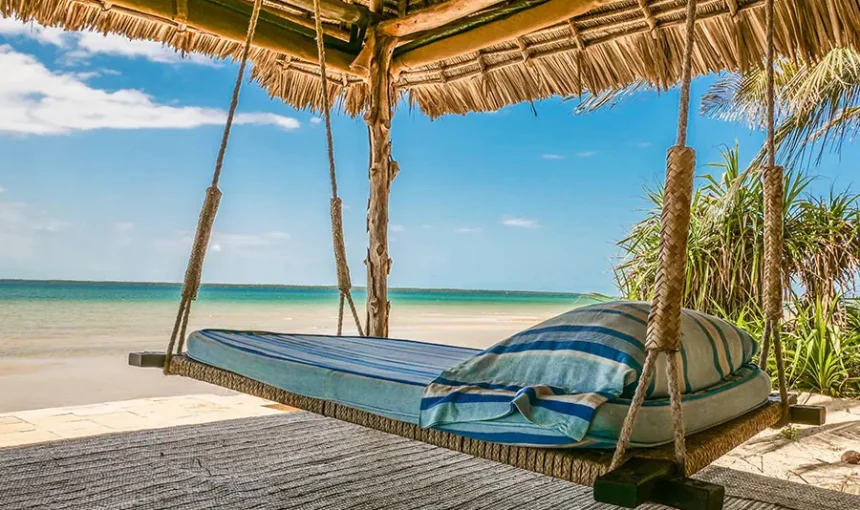 🏨 Top 7 Hôtels de Luxe au Kenya pour un Séjour Inoubliable en Safari et Bord de Mer